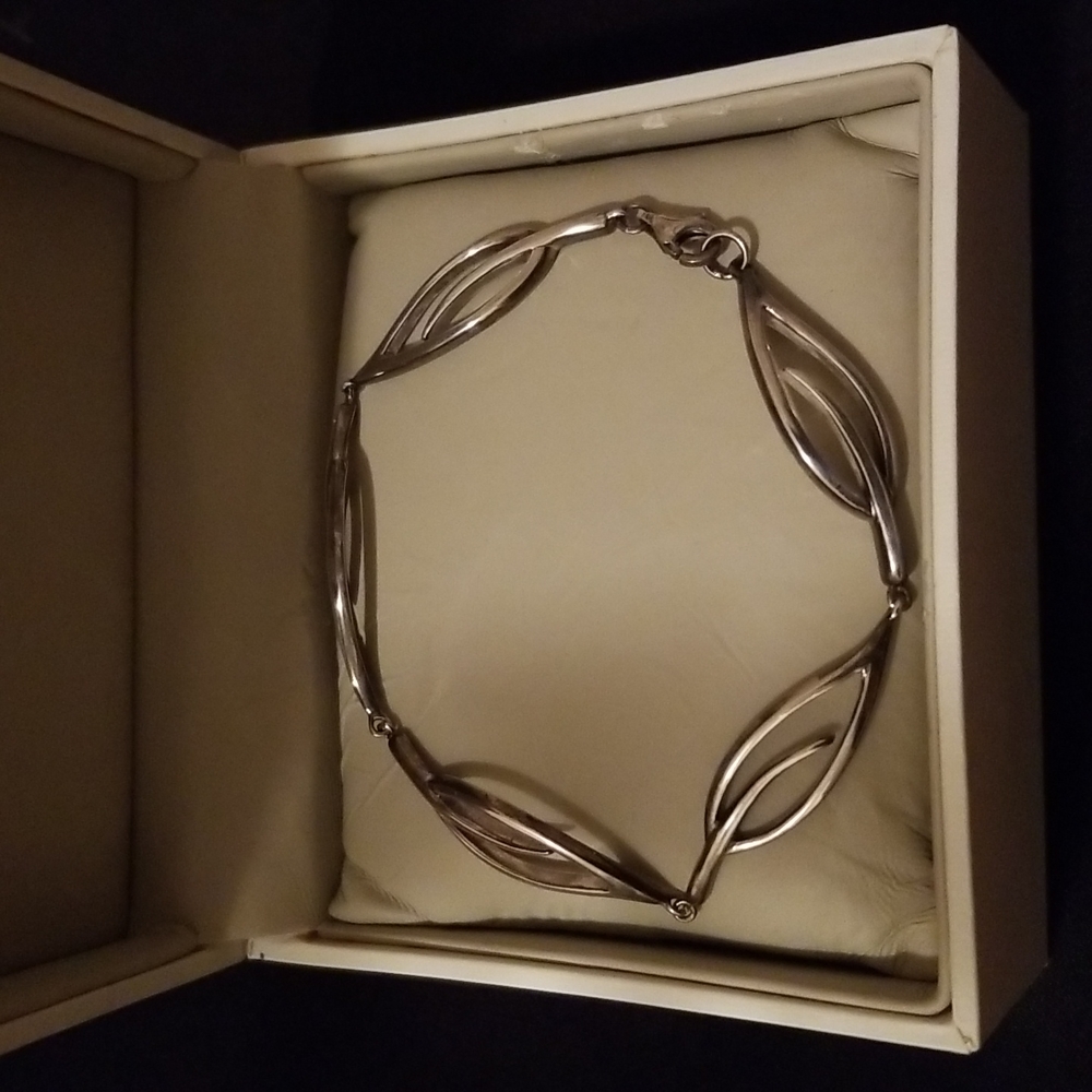 Kit Heath Silver Leaf Bracelet